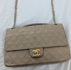 Chanel purse authentic